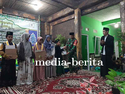 Babinsa Penyerahan Hadiah bagi Santri Putra dan Putri Berprestasi di Banjarnegara