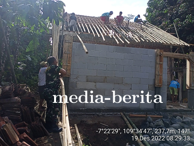 Rumah Warga Rusak Akibat Hujan Serta Angin Kencang