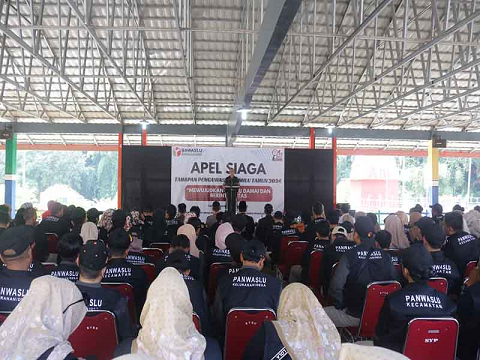 Kasdim 0704 Banjarnegara Hadiri Apel Siaga Pengawasan Pemilu 2024