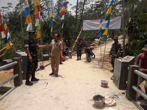 Proyek TMMD Ke-118 Pembangunan Jembatan dan RTLH di Desa Ambal Banjarnegara