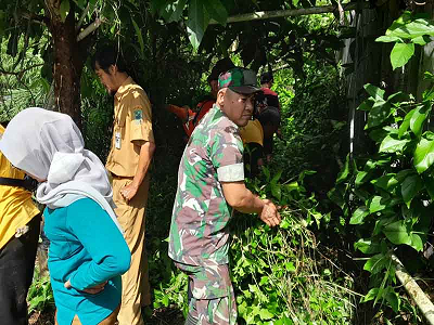 Pemulihan Sungai untuk Kurangi Banjir Babinsa dan Dinas DPUPR Banjarnegara Bergerak Cepat