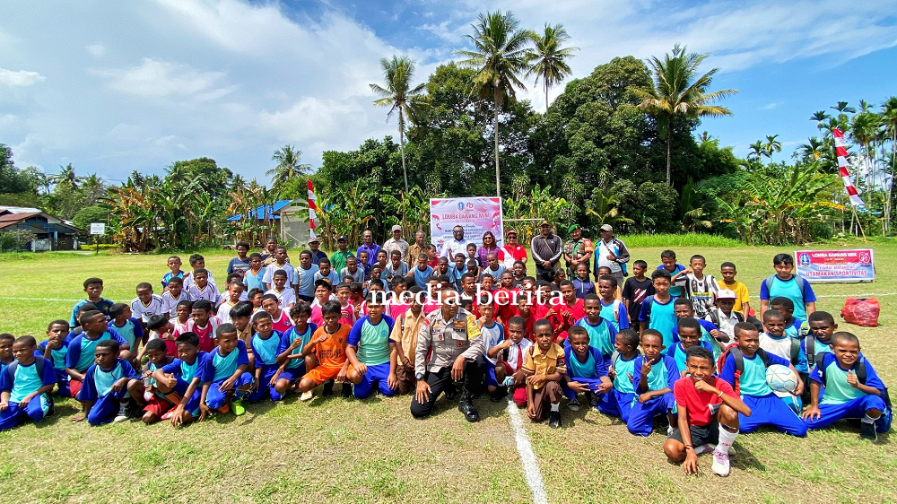Batuud Sentani Dampingi Kadistrik Buka Turnamen Lomba Gawang Mini Meriahkan HUT RI
