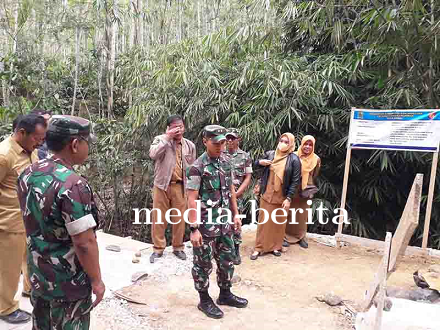Dandim 0704/Banjarnegara Terjun Langsung ke Lapangan TMMD Sengkuyung Tahap III Membangun Karangkobar