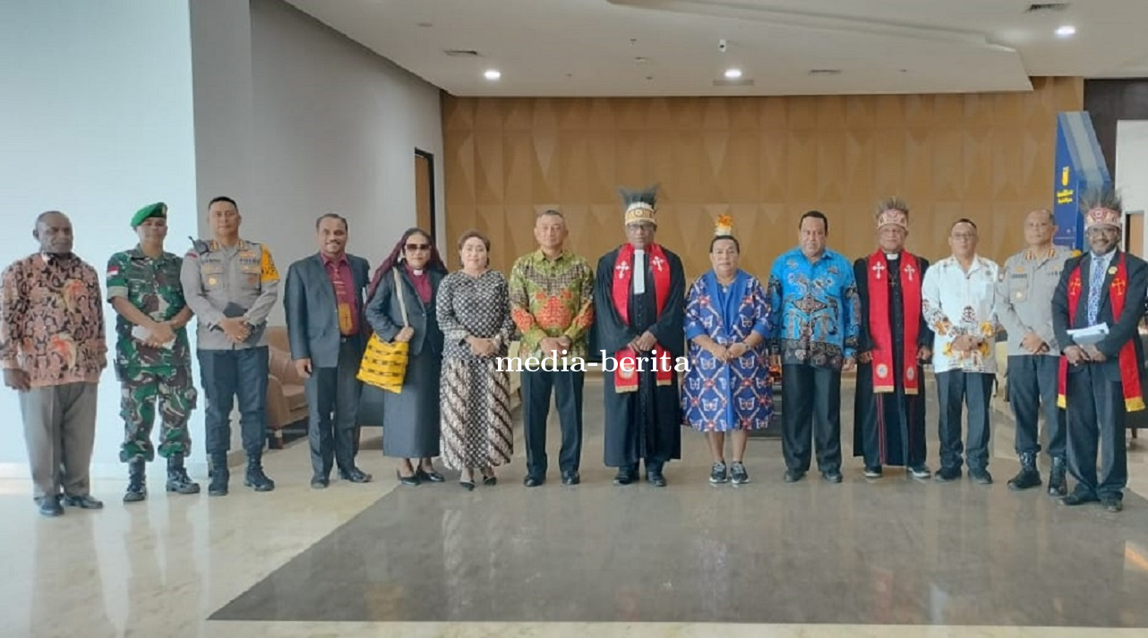 Kasdim Jayapura Menghadiri Perayaan Hari Pekabaran Injil di Tanah Papua