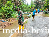 Pasca Longsor Babinsa Karya Bakti Bersama BPBD