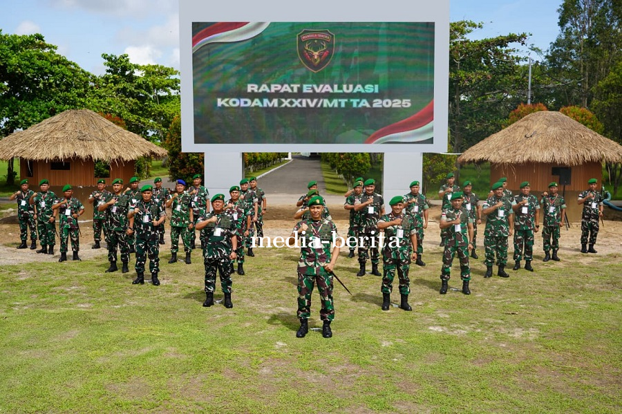 Pangdam XXIV/Mandala Trikora Tekankan Akuntabilitas dan Profesionalisme dalam Evaluasi Program Kerja