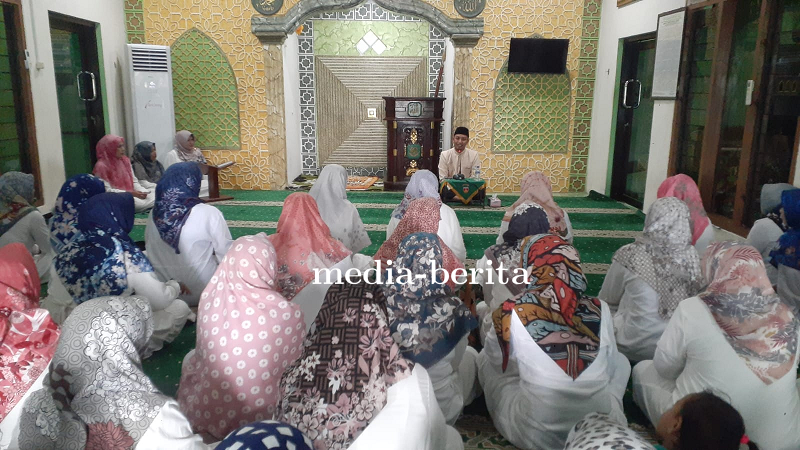 Guna Meningkatkan Iman Dan Takwa, Persit KCK Cab. XXII Dim Tegal Gelar Pengajian 
