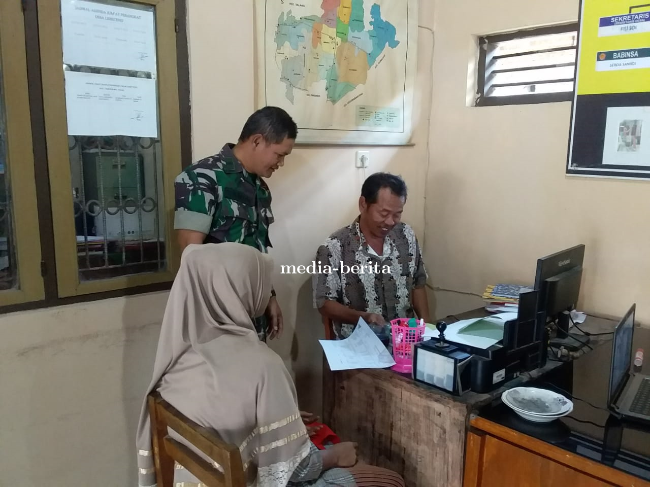 Babinsa Tarub Lakukan Komsos Dengan Perangkat Desa Kalijambe