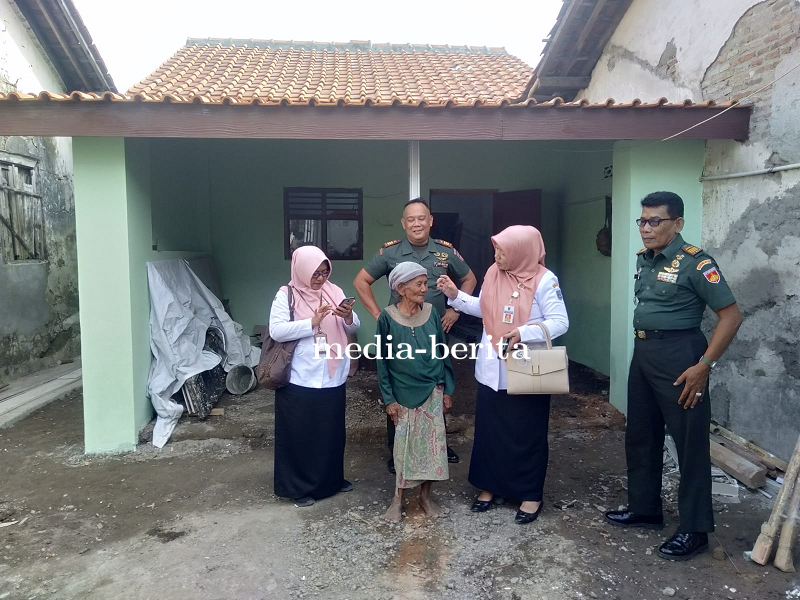 Kunjungan Plt  Kadinsos Kab. Tegal  Ke Lokasi RTLH  Kodim 0712 Tegal