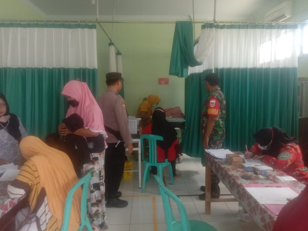 Babinsa Koramil Suradadi Dampingi Kegiatan Pelayanan KB