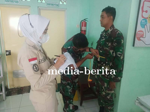 Dandim 0704 Banjarnegara Mendukung Program Kesehatan Anggota Militer melalui Pemeriksaan Kesehatan