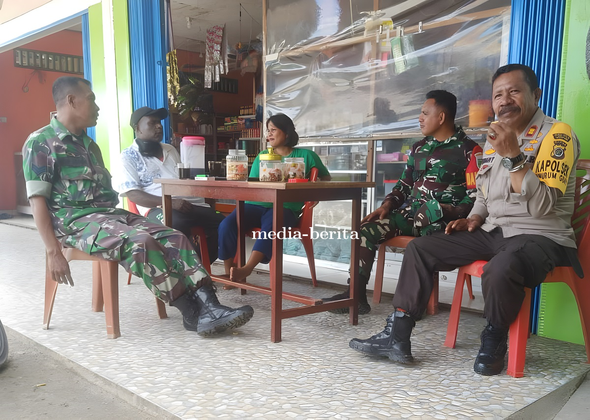 Dengarkan Keluhan Warga, Program Sambang Warga Babinsa Dan Bhabinkamtibmas Unurum Guay