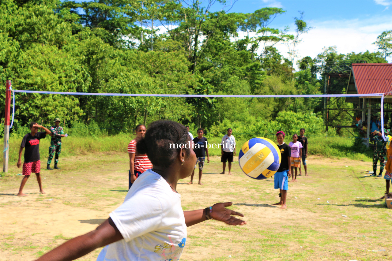 Satgas TMMD Reguler Ke - 118 Kodim 1701/Jayapura Gelar Pertandingan Bola Volly