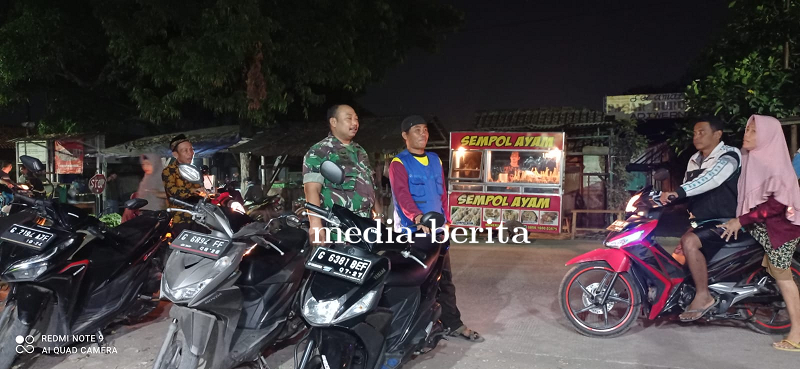 Pantau Kondusifitas Wilayah Babinsa Kodim 0712 Tegal Aktif Laksanakan Patroli Malam Hari