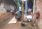 Babinsa Koramil 13 Banjarmangu Sigap Bantu Warga Bangun RTLH