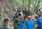 Kebersamaan TNI Polri dan Warga Pacu Pengecoran Jalan TMMD Capai 48 Persen