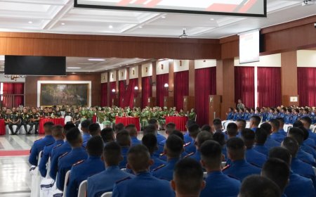 Pangdam IV Diponegoro Dampingi Kasad Bekali Taruna Akmil Siapkan Pemimpin TNI AD Menuju Indonesia Emas 2045