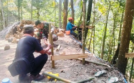 Mengukur Asa dari Pos Kamling Pak Wondo Ikut Wujudkan Semangat TMMD di Gumelem Kulon