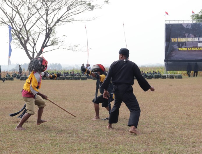 Budaya Lokal Sambut TMMD Reguler ke-129