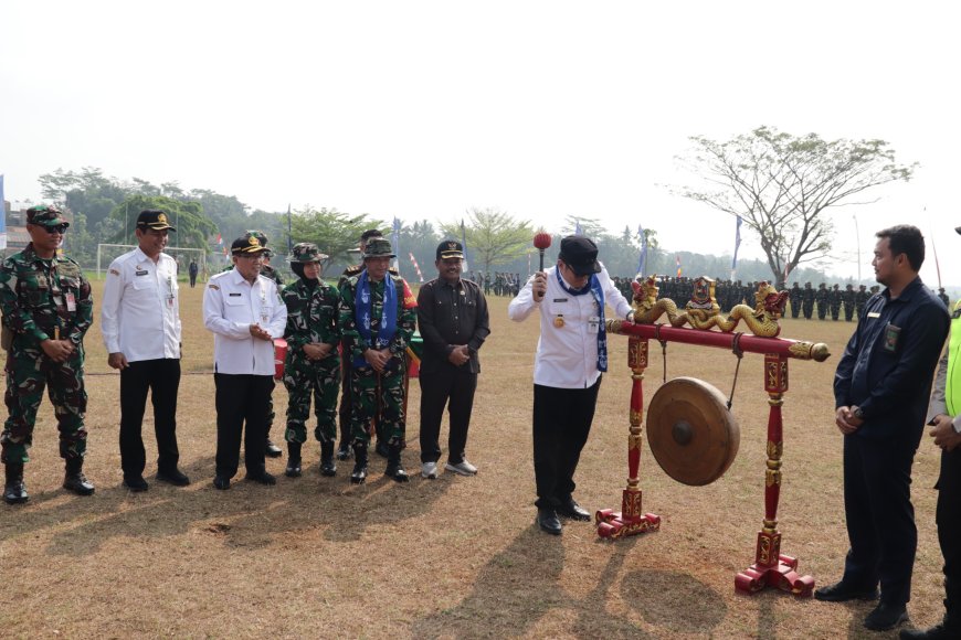 Dentang Gong Buka Harapan Baru TMMD Reguler ke-129 Resmi Dimulai di Gumelem Kulon