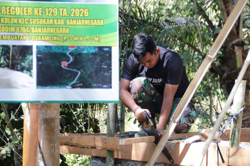 Praka Fajri Teliti Ukur Pos Kamling TMMD Reguler ke-129