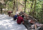 Pembereman Rabat Beton Tahap Akhir Satgas TMMD Sempurnakan Jalan Warga Gumelem Kulon