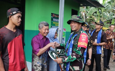 Kunci Diserahkan Harapan Baru Dimulai RTLH TMMD Reguler ke-129 Jadi Rumah Layak Huni
