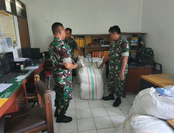 Kodim 0704 Banjarnegara Siapkan Bantuan Selimut untuk Korban Gempa NTT
