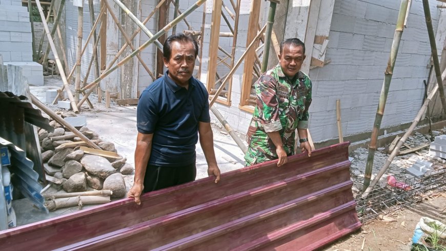 Seng Atap Datang Harapan Baru Mulai Menyelimuti Rumah Pak Turdiyanto