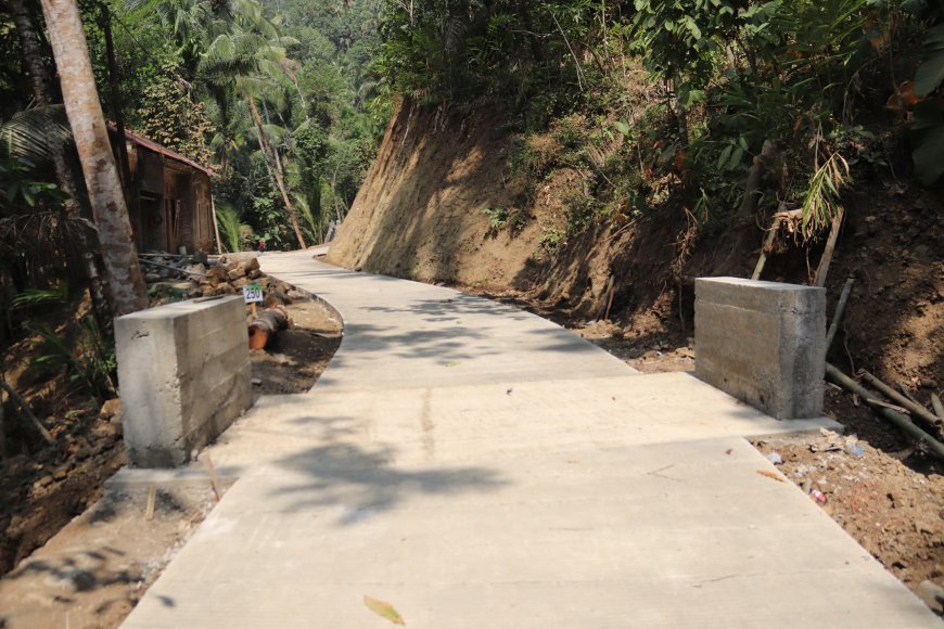 Tinggal Pengacian Brug TMMD Gumelem Kulon Siap Jadi Penghubung Harapan Warga