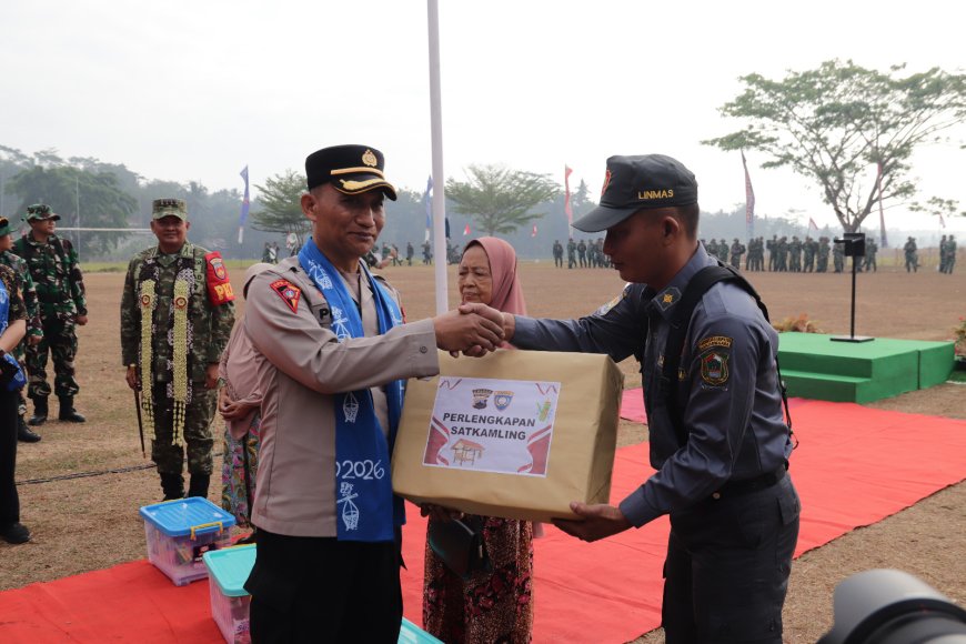 TMMD Reguler ke-129 Tak Sekadar Bangun Jalan Pos Kamling Pun Diperkuat