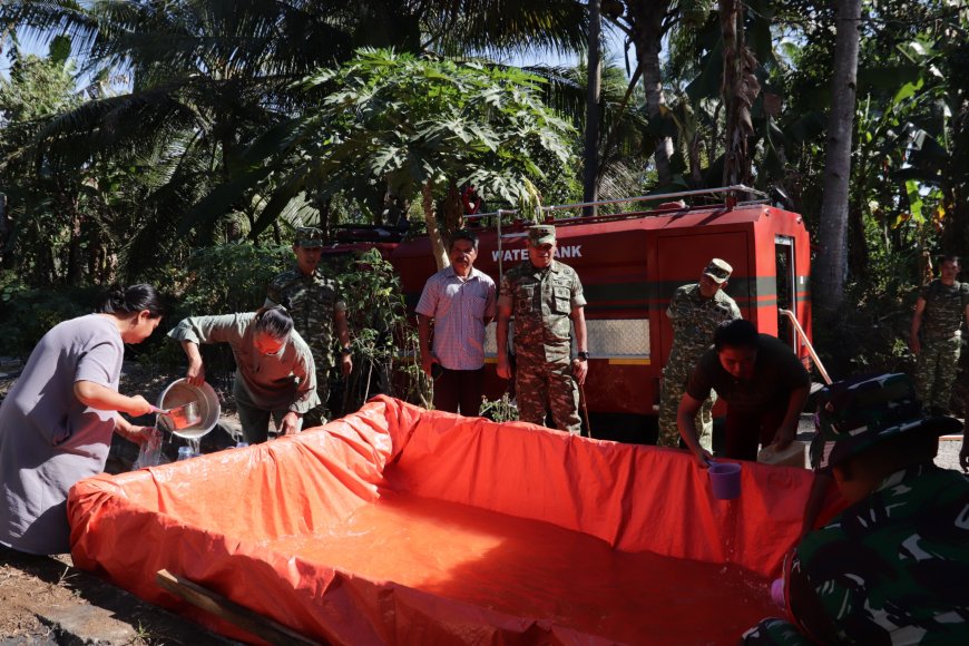 Kodim 0704 Banjarnegara Salurkan Air Bersih Bantu Warga Hadapi Kekeringan