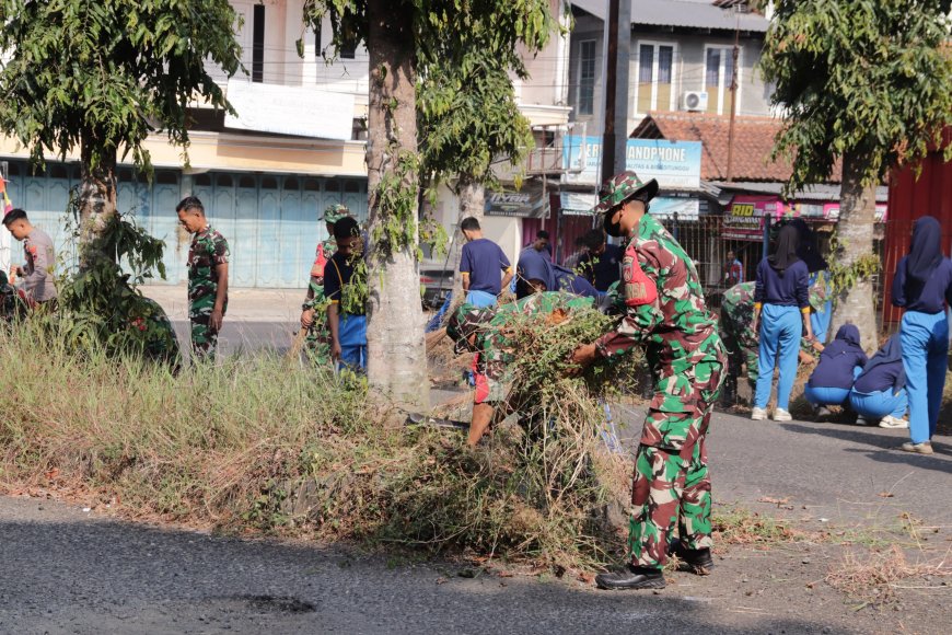 HUT ke-81 TNI dan HUT ke-76 Kodam IV/Diponegoro Gotong Royong Jadi Wujud Pengabdian TNI kepada Rakyat