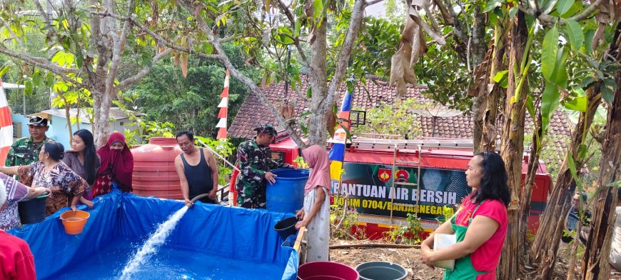 Ringankan Krisis Air Bersih Kodim 0704 Banjarnegara Salurkan 70 Ribu Liter Air ke Dua Wilayah