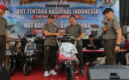 Semarak HUT ke-81 TNI Kodim Banjarnegara Gelar Jalan Sehat Pererat Kebersamaan Keluarga Besar